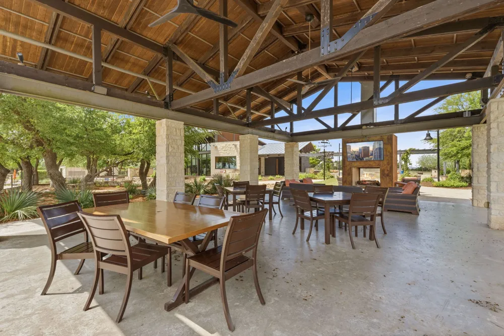 1102 Sage Thrasher Circle Dripping Springs, TX 78620