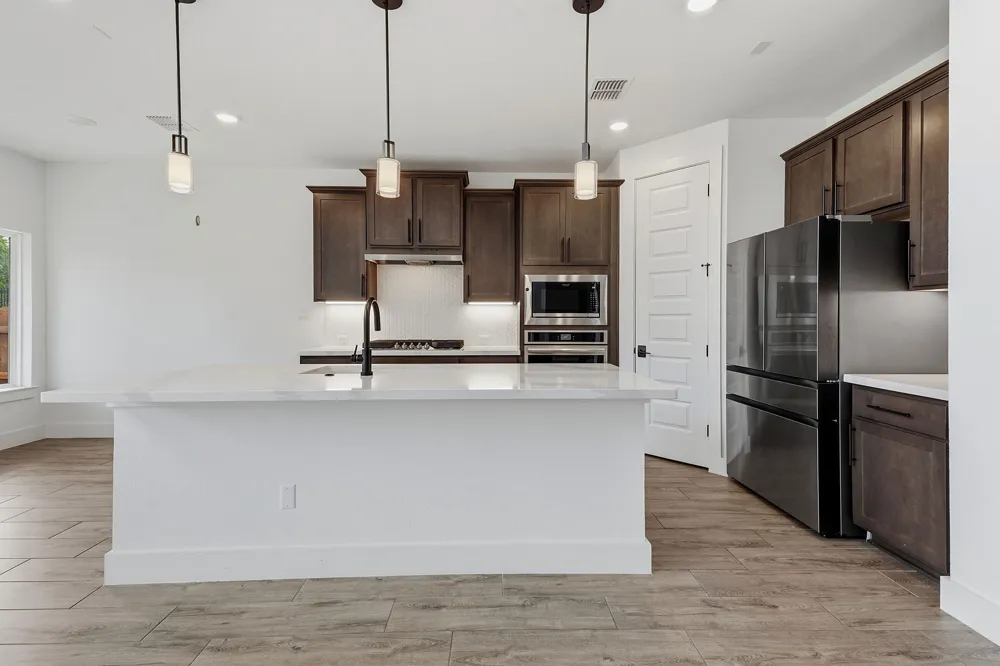 1102 Sage Thrasher Circle Dripping Springs, TX 78620