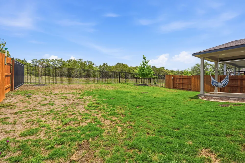 1102 Sage Thrasher Circle Dripping Springs, TX 78620