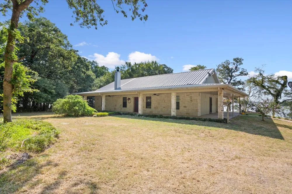 860 Lcr 794 Groesbeck, TX 76642