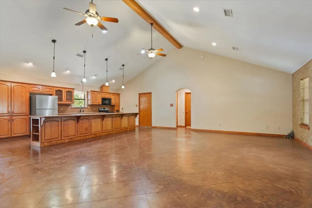 860 Lcr 794 Groesbeck, TX 76642