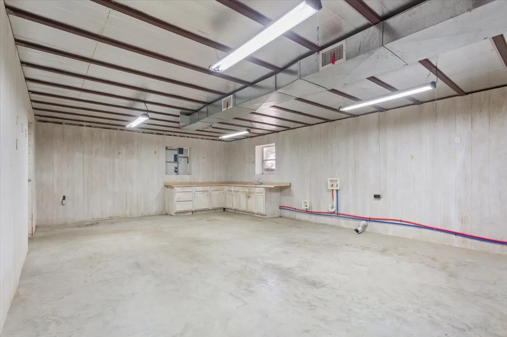 860 Lcr 794 Groesbeck, TX 76642