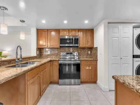 9022 W Atlantic Boulevard #213