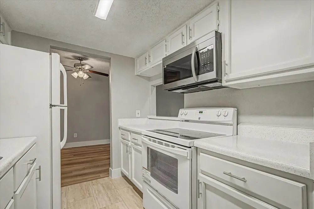 9552 Windswept Lane #9552 Houston, TX 77063