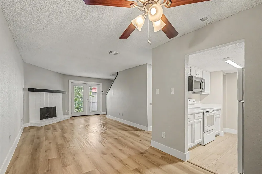 9552 Windswept Lane #9552 Houston, TX 77063
