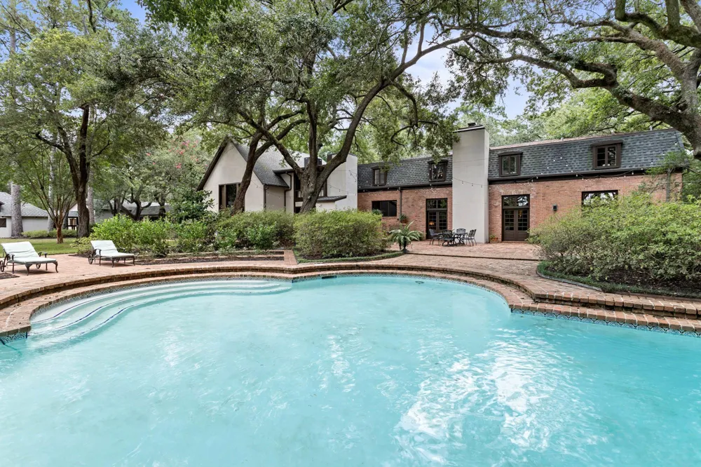 1495 Thomas Road Beaumont, TX 77706