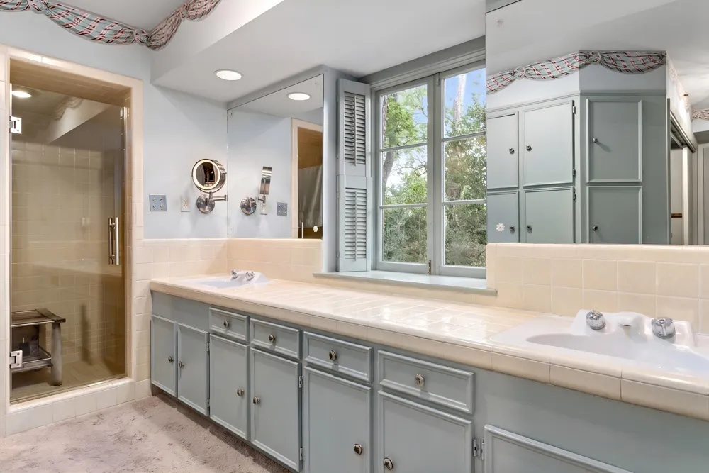1495 Thomas Road Beaumont, TX 77706