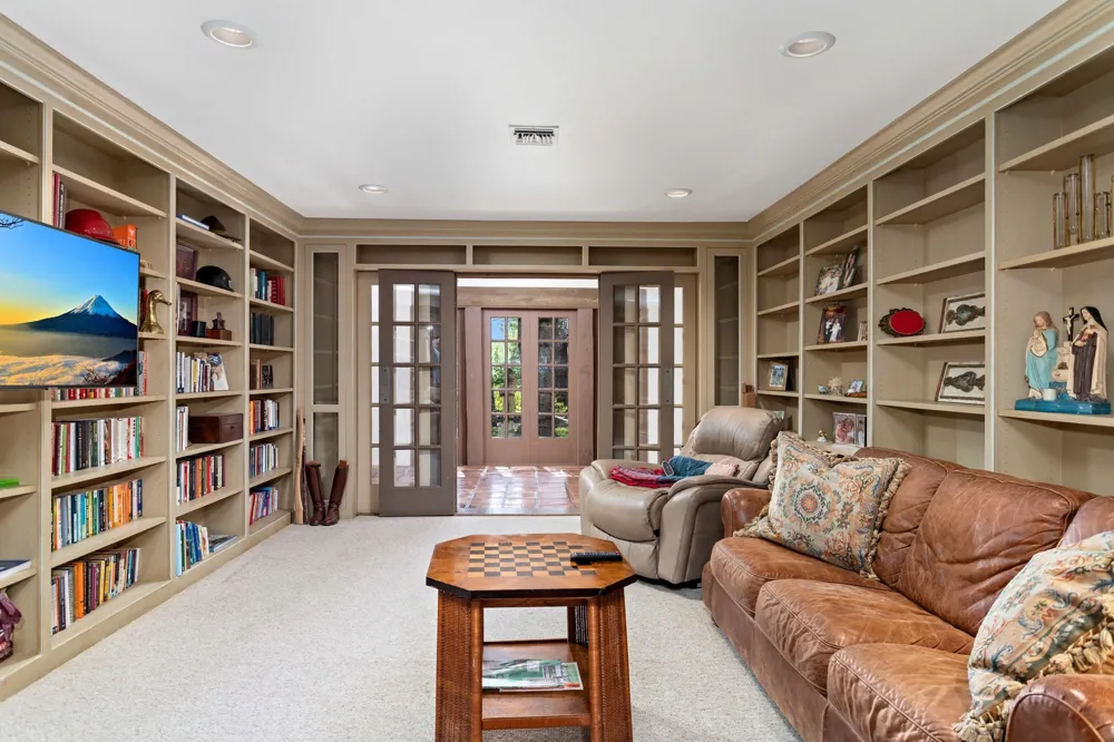 1495 Thomas Road Beaumont, TX 77706