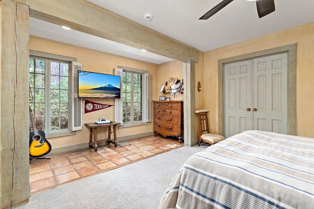 1495 Thomas Road Beaumont, TX 77706