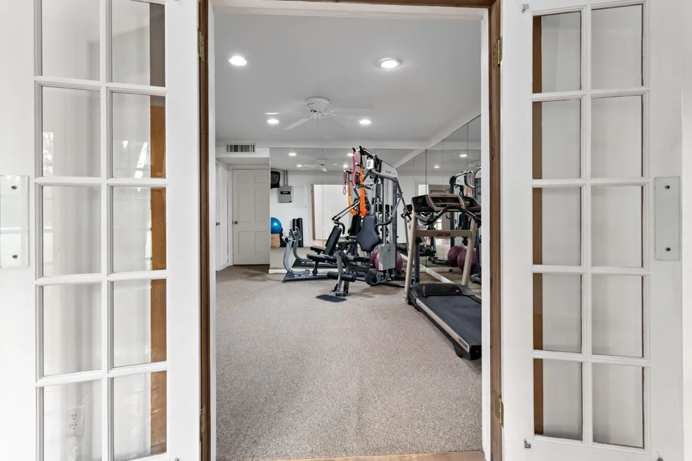 1495 Thomas Road Beaumont, TX 77706