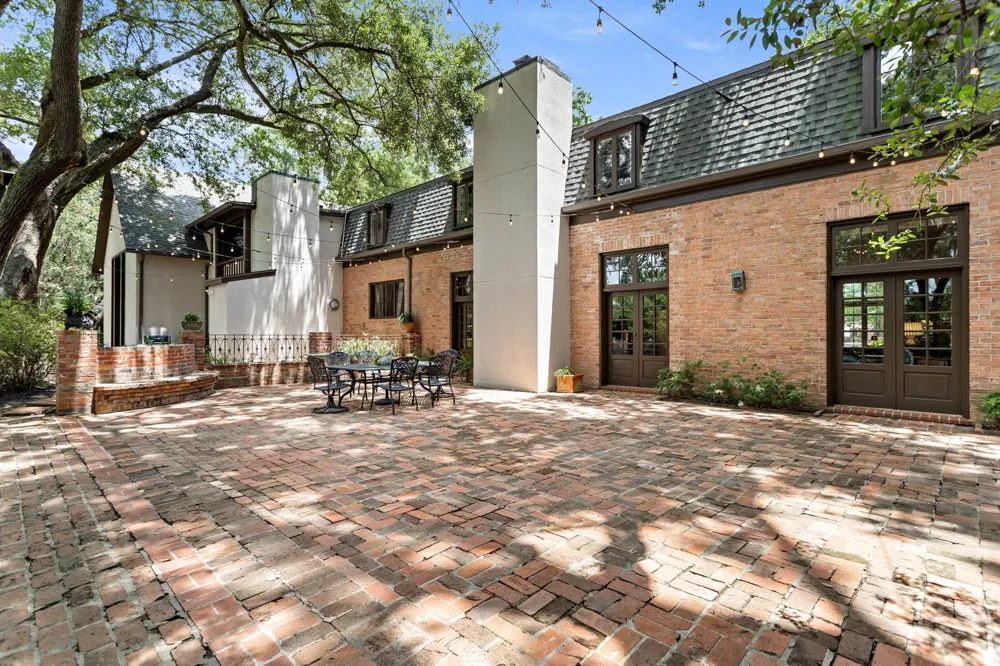 1495 Thomas Road Beaumont, TX 77706