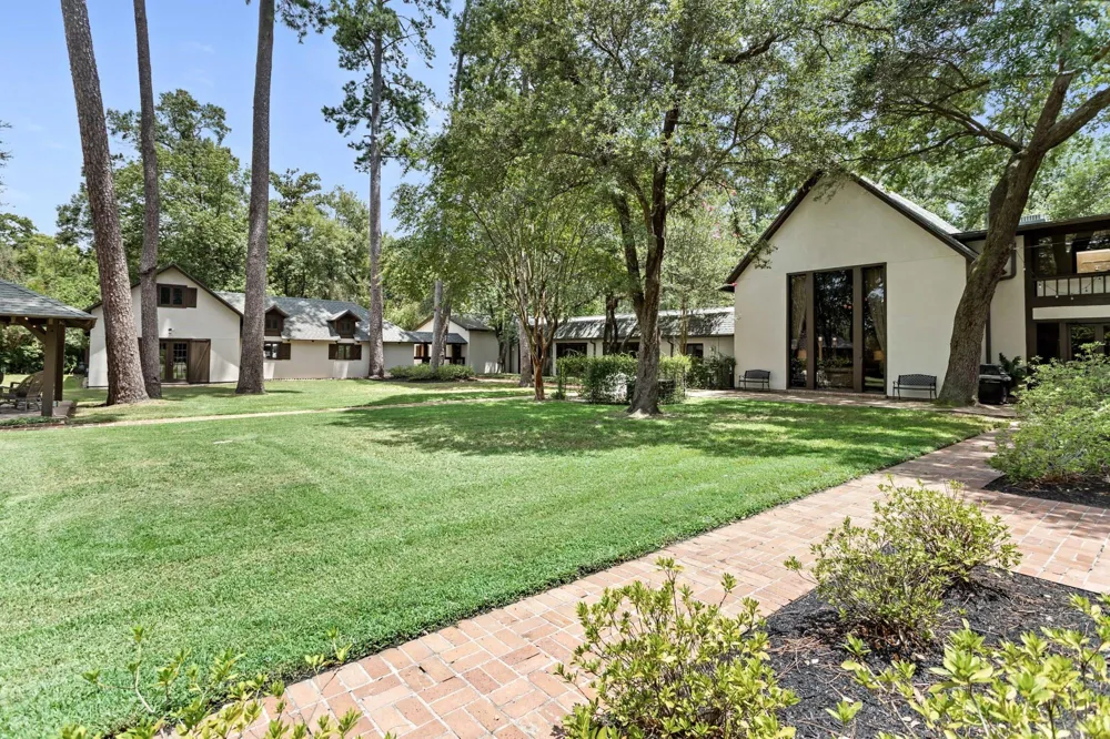 1495 Thomas Road Beaumont, TX 77706