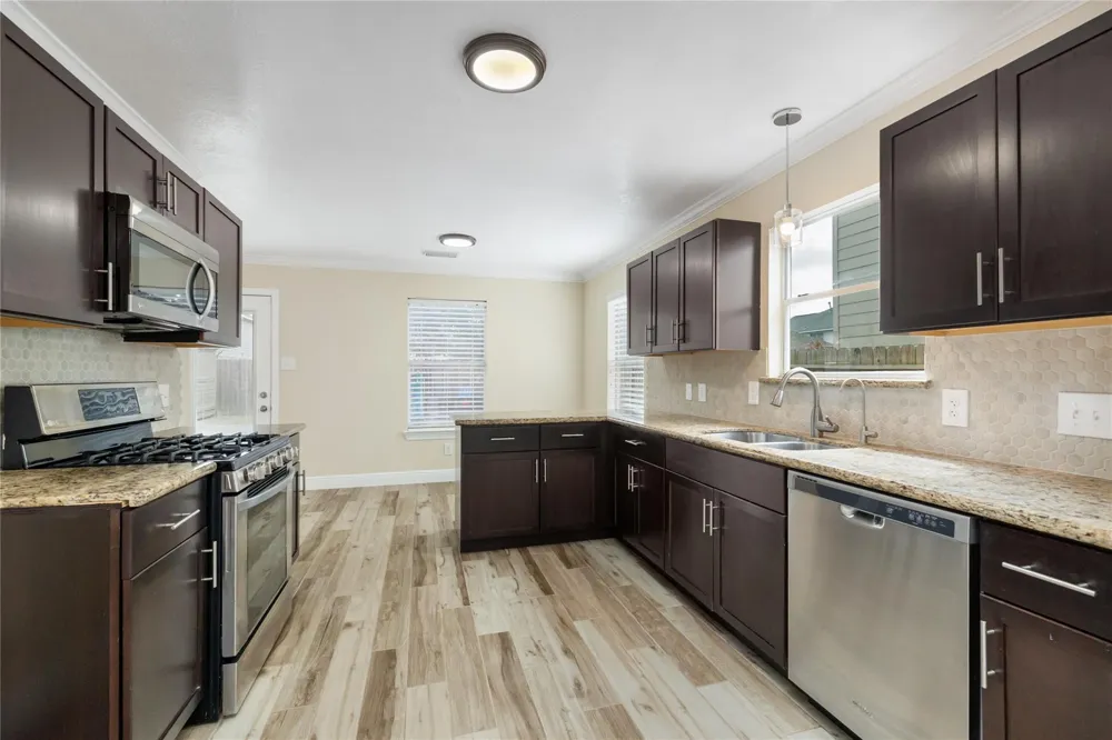 21906 Siberian Elm Lane Houston, TX 77073