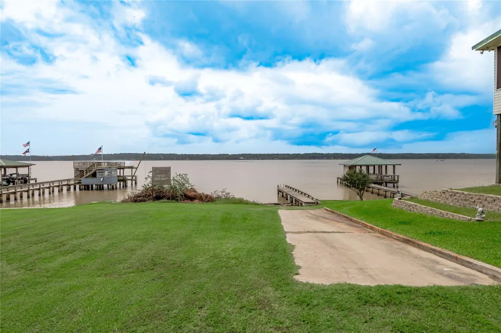 110 Bailey Street Trinity, TX 75862
