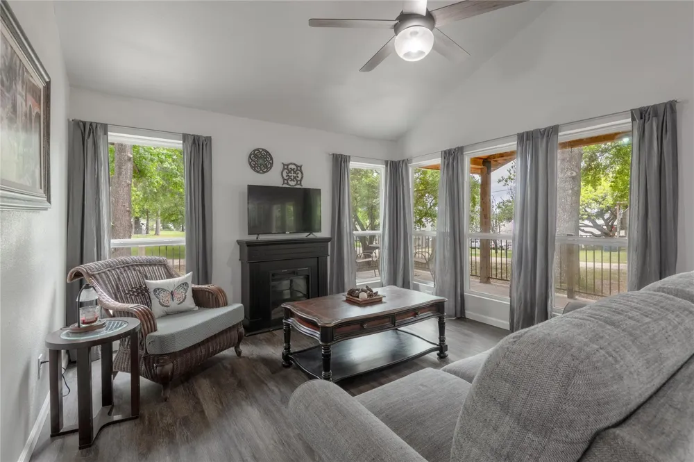110 Bailey Street Trinity, TX 75862