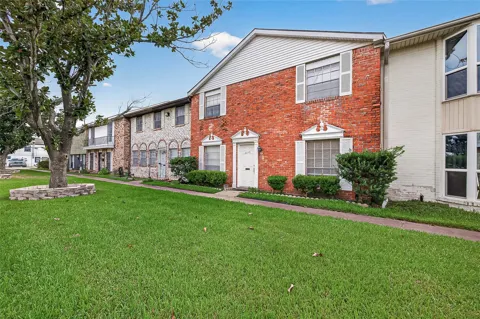 6649 De Moss Drive #649