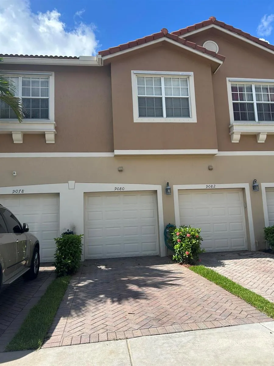 9080 Preston Place #17204 Tamarac, FL 33321