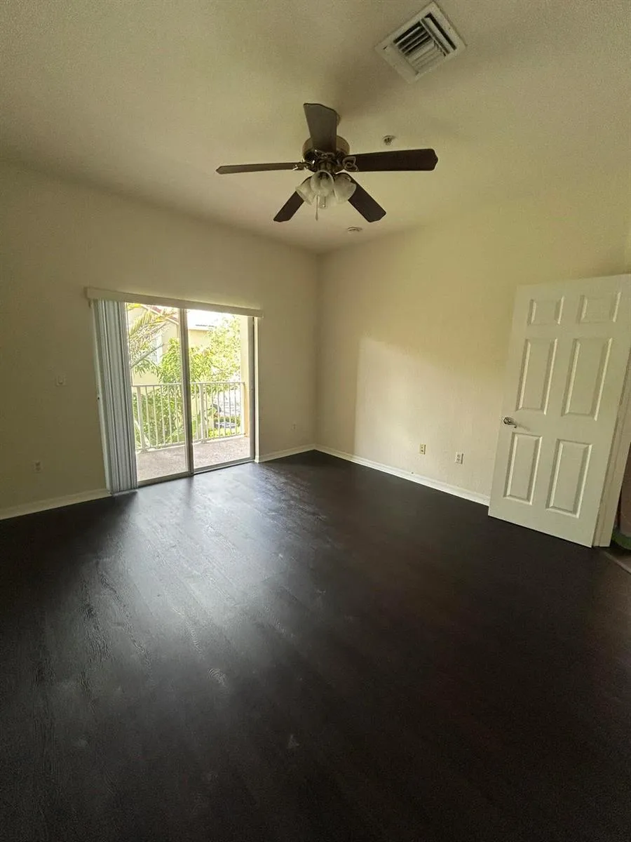 9080 Preston Place #17204 Tamarac, FL 33321