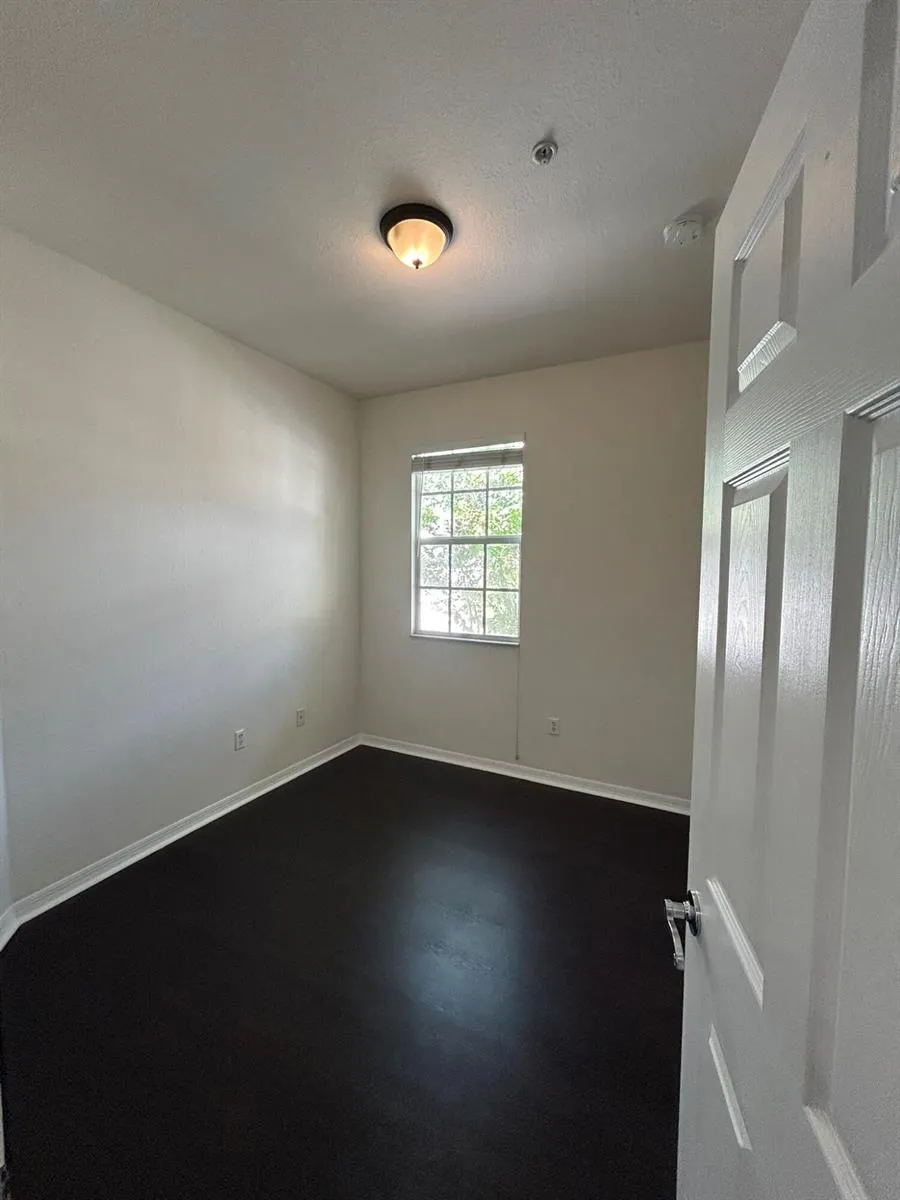 9080 Preston Place #17204 Tamarac, FL 33321