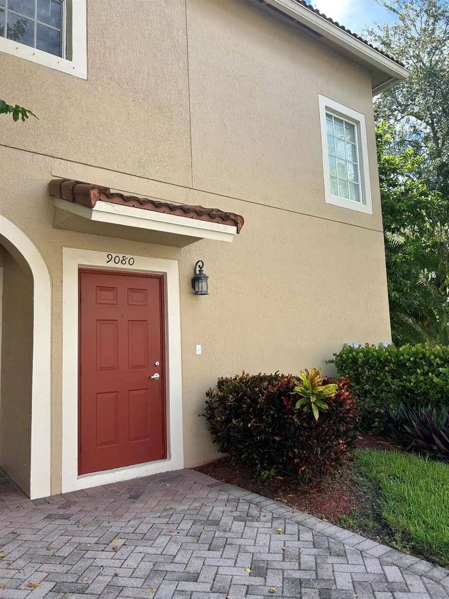 9080 Preston Place #17204 Tamarac, FL 33321