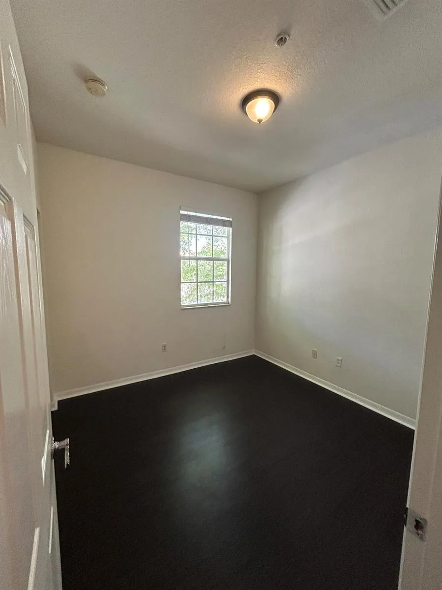 9080 Preston Place #17204 Tamarac, FL 33321