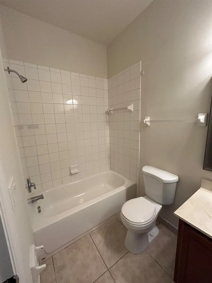 9080 Preston Place #17204 Tamarac, FL 33321