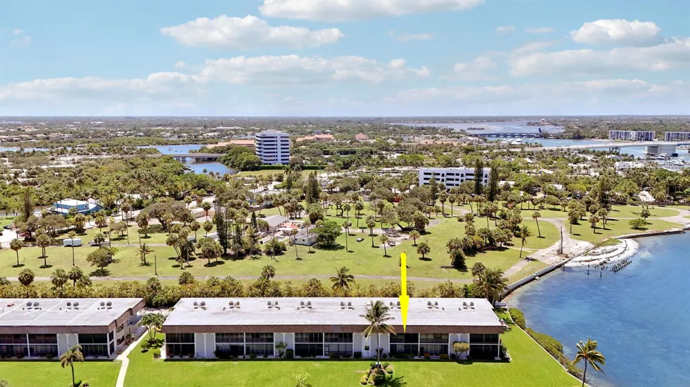 755 Saturn Street #I206 Jupiter, FL 33477