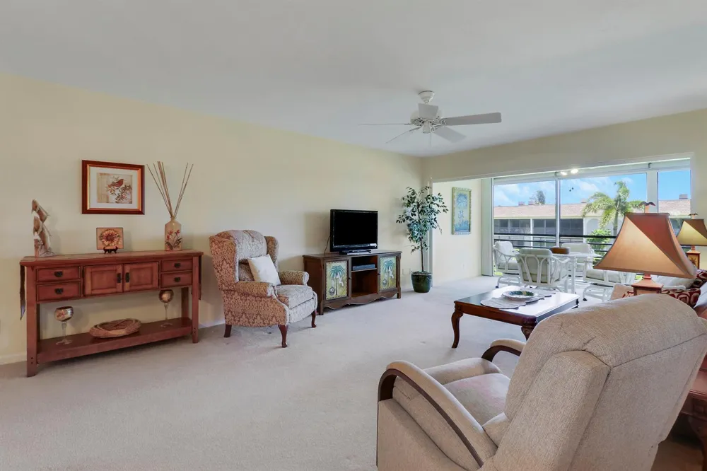 755 Saturn Street #I206 Jupiter, FL 33477