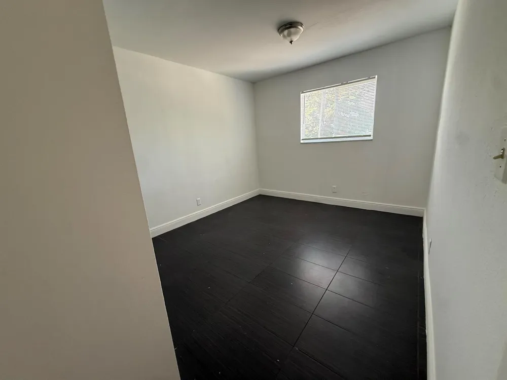 37 SW 14TH STREET #17 Dania Beach, FL 33004