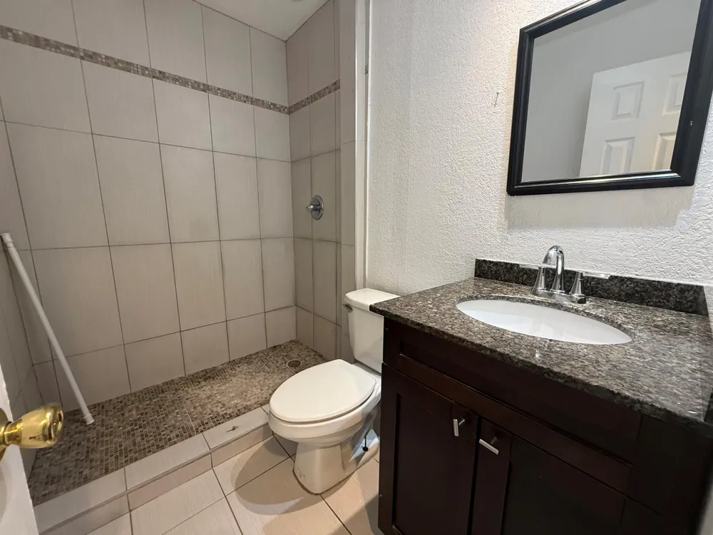 37 SW 14TH STREET #17 Dania Beach, FL 33004