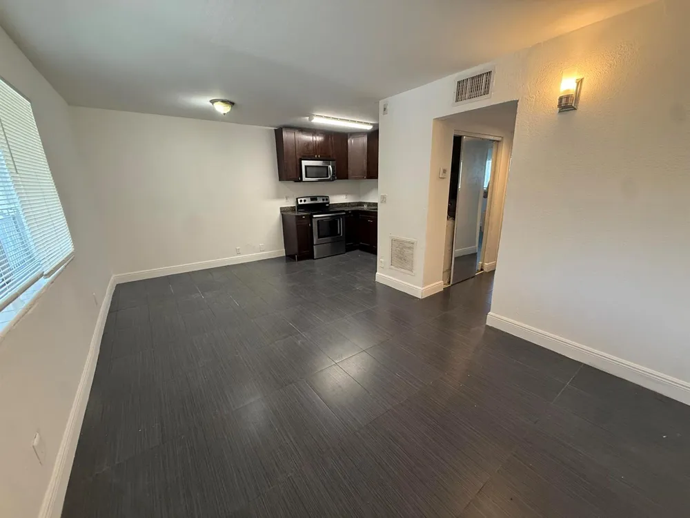 37 SW 14TH STREET #17 Dania Beach, FL 33004