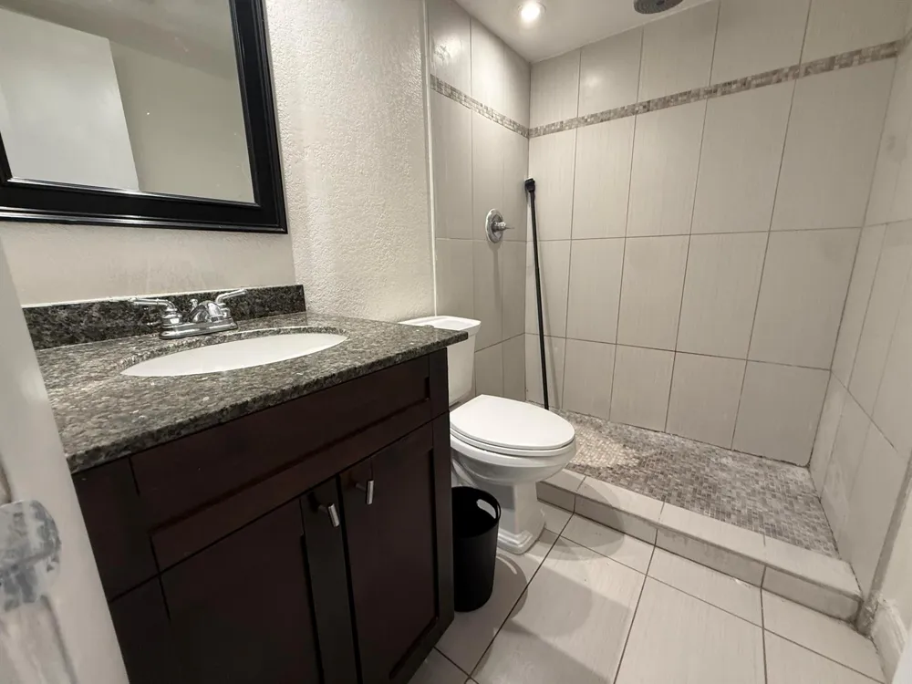 37 SW 14TH STREET #17 Dania Beach, FL 33004