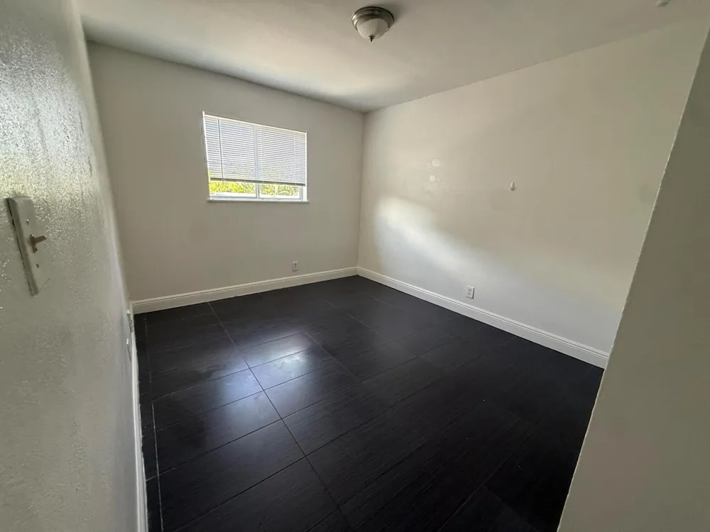 37 SW 14TH STREET #17 Dania Beach, FL 33004