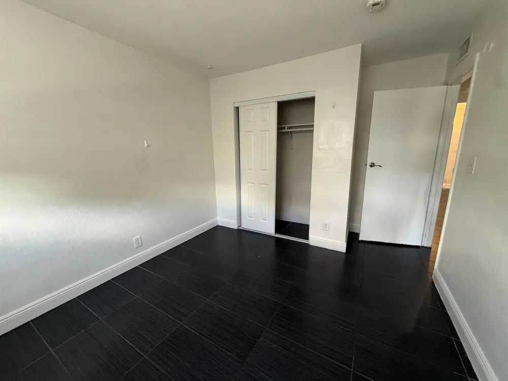 37 SW 14TH STREET #17 Dania Beach, FL 33004