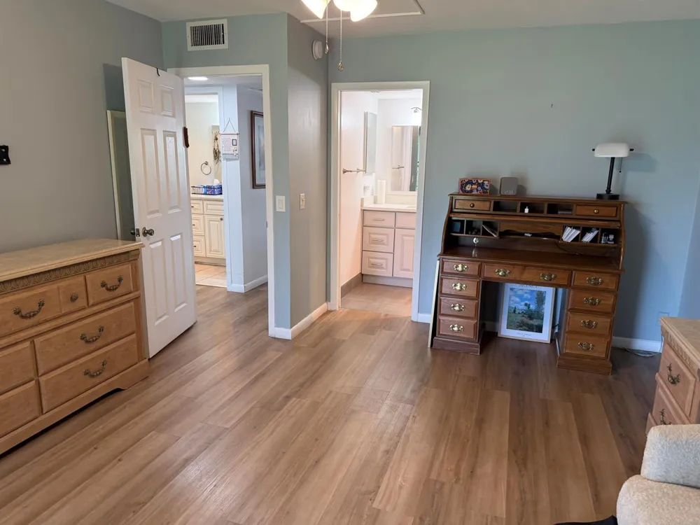 1093 Yarmouth E Boca Raton, FL 33434