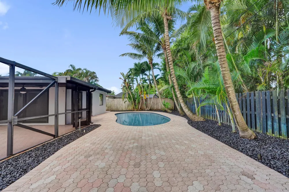 1250 SW 4TH STREET Boca Raton, FL 33486