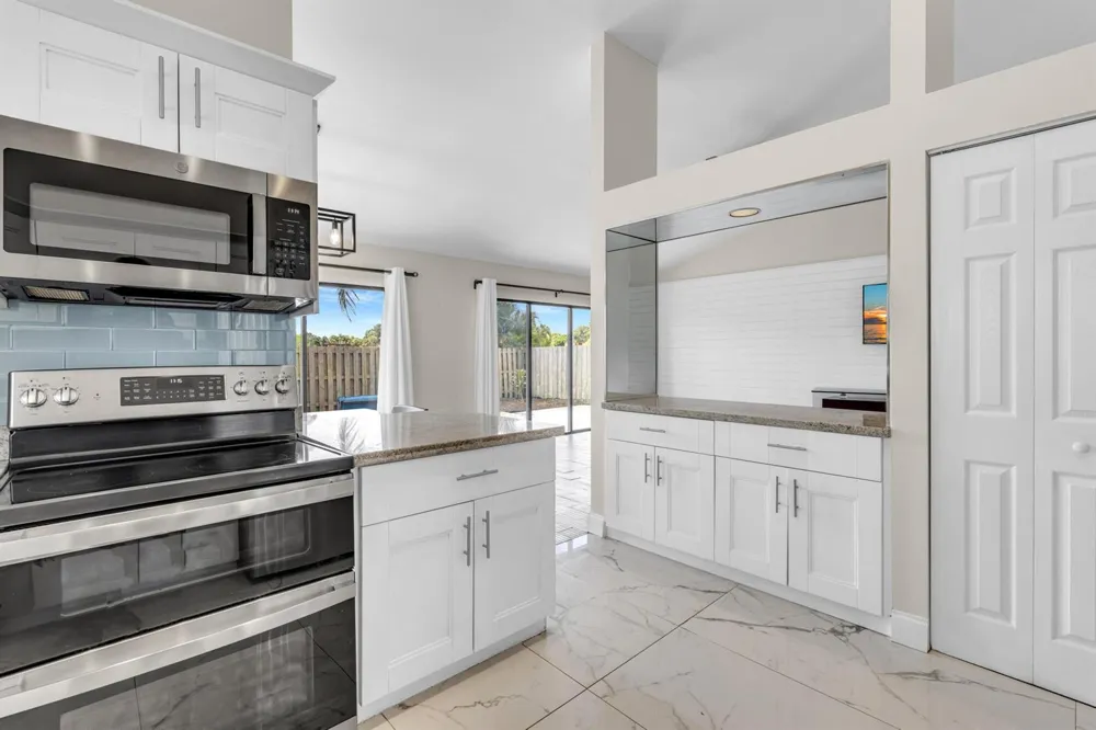 23 BAYTREE CIRCLE Boynton Beach, FL 33436