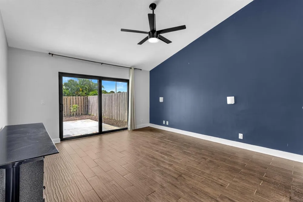 23 BAYTREE CIRCLE Boynton Beach, FL 33436