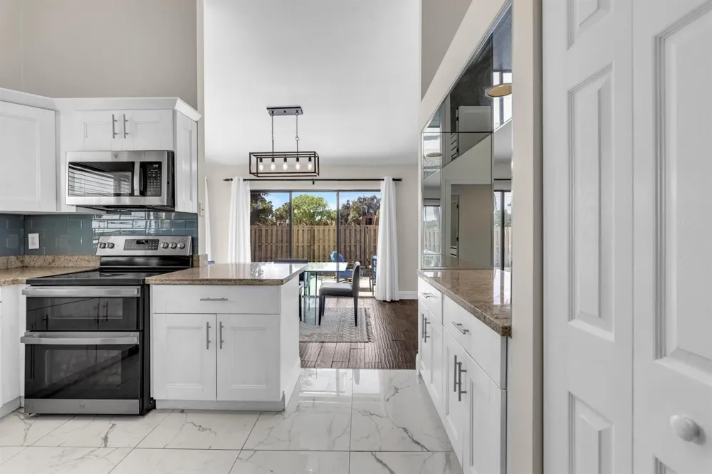 23 BAYTREE CIRCLE Boynton Beach, FL 33436