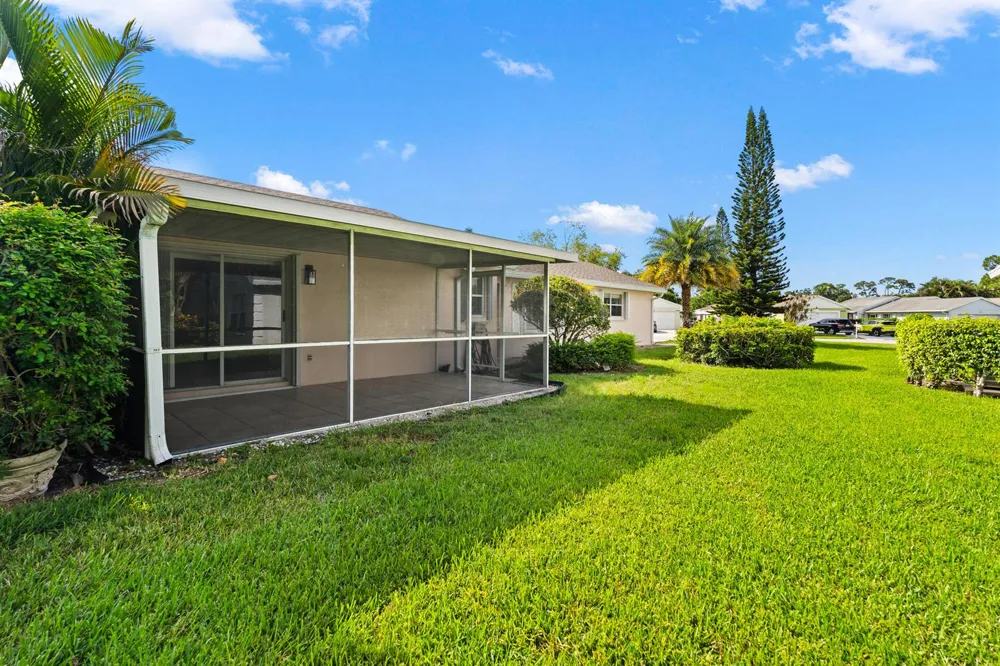 1209 Pine Sage Circle West Palm Beach, FL 33409
