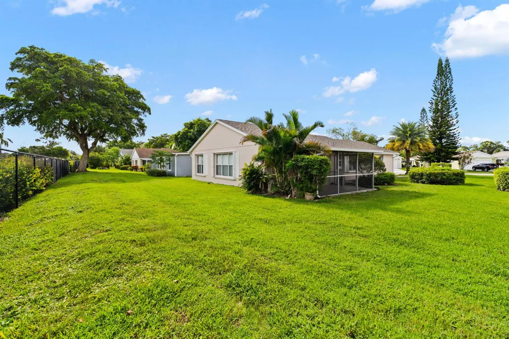 1209 Pine Sage Circle West Palm Beach, FL 33409