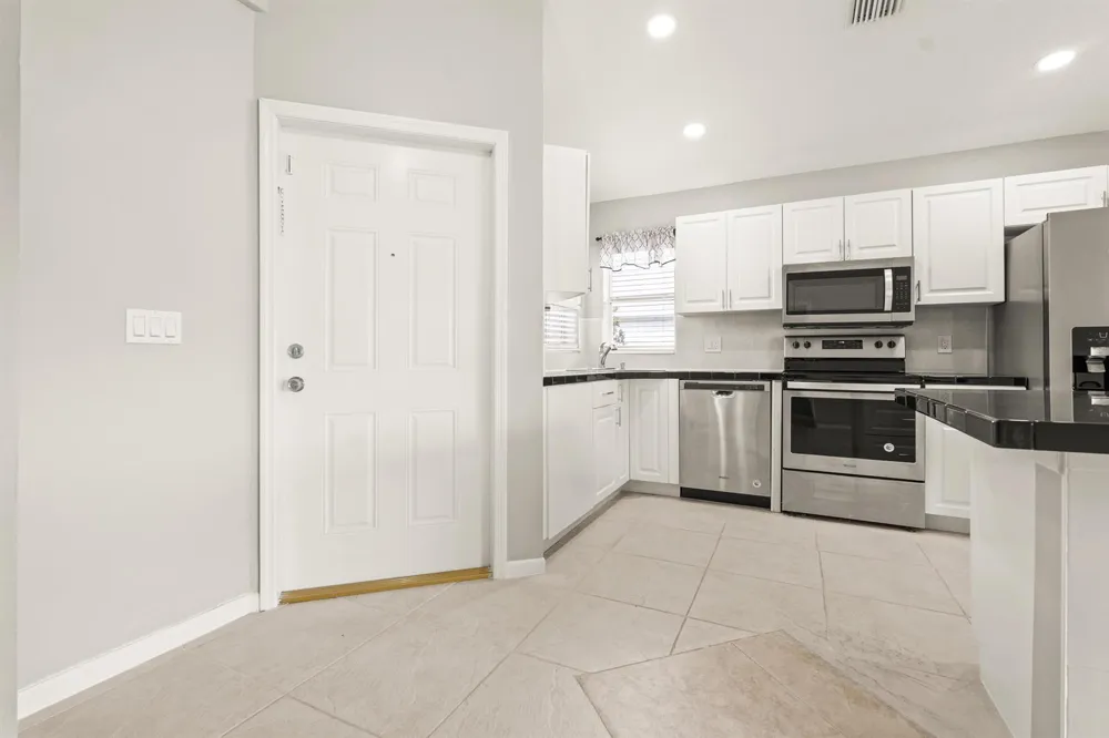 1209 Pine Sage Circle West Palm Beach, FL 33409