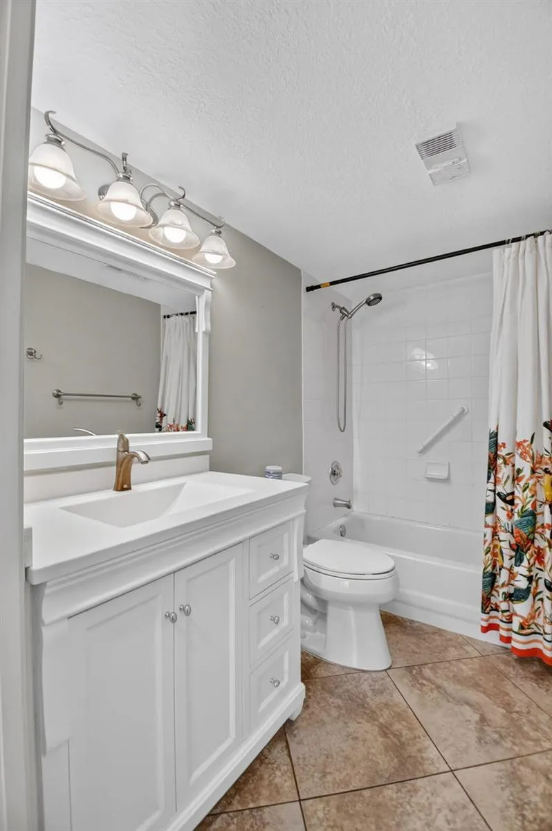 110 YACHT CLUB WAY #103 Hypoluxo, FL 33462