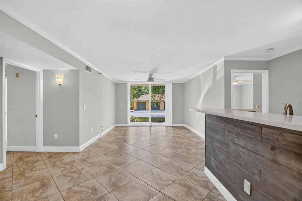 110 YACHT CLUB WAY #103 Hypoluxo, FL 33462