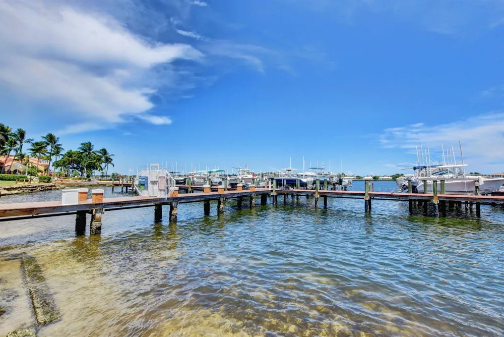 110 YACHT CLUB WAY #103 Hypoluxo, FL 33462