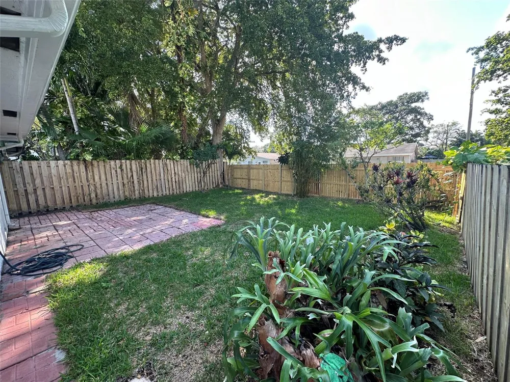 814 SW 12TH PLACE Fort Lauderdale, FL 33315