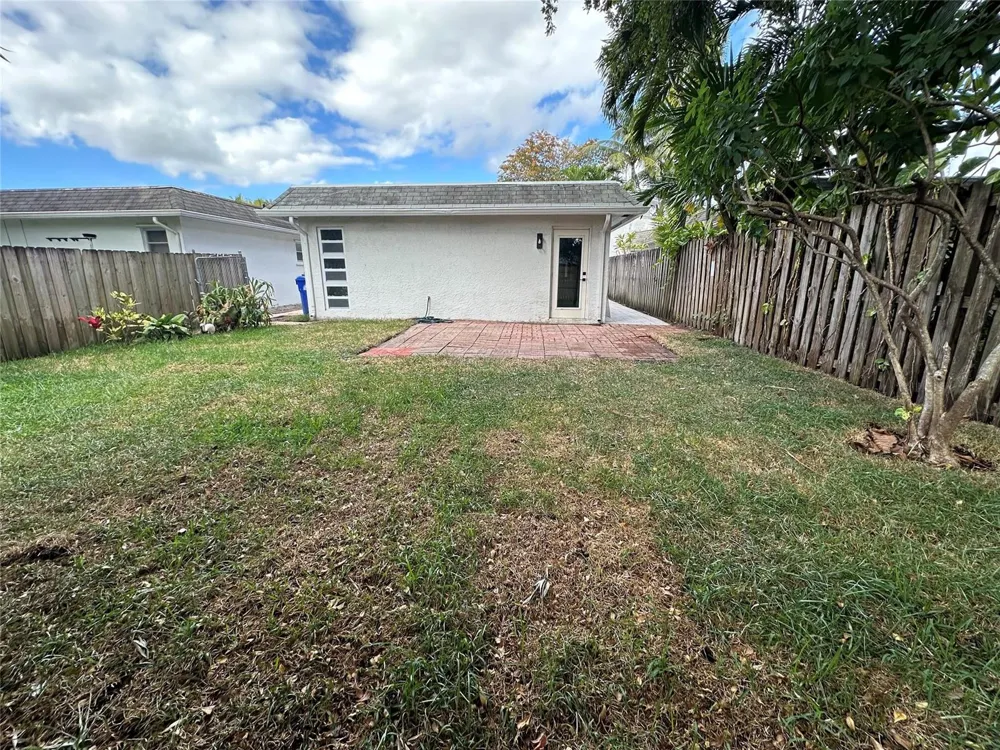 814 SW 12TH PLACE Fort Lauderdale, FL 33315