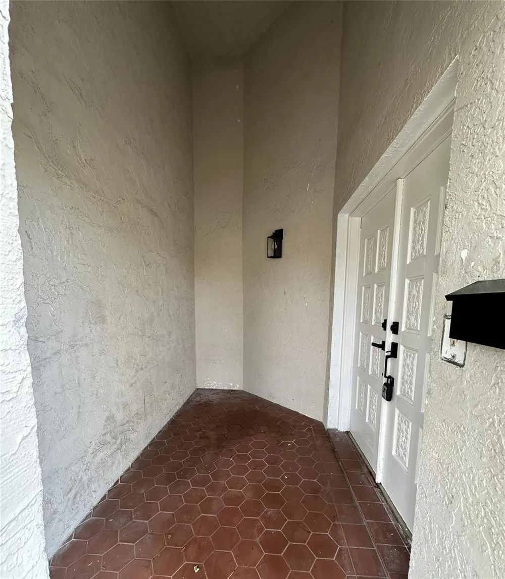814 SW 12TH PLACE Fort Lauderdale, FL 33315