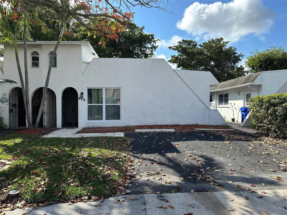 814 SW 12TH PLACE Fort Lauderdale, FL 33315