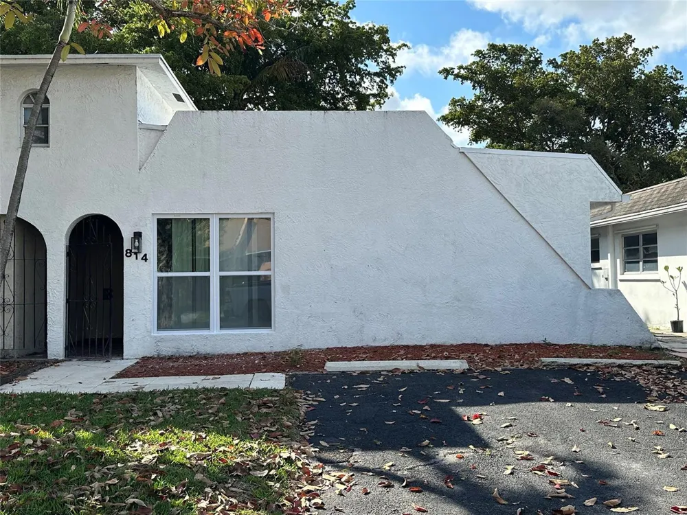 814 SW 12TH PLACE Fort Lauderdale, FL 33315